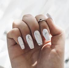 Marmor Nagel Weiss Lang Ballerinaform Nails Design Nailart Nagelformen Ballerina Nagel Nagel Machen Lassen