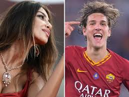 Zaniolo E Madalina Ghenea Amore Allo Scoperto Ti Posso Baciare Tutto Il Giorno Corriere It