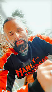 Patrick Rollo's Instagram, Twitter & Facebook