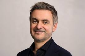 Why Goldman Sachs' CIO is taking a measured approach to rolling out AI  across the business