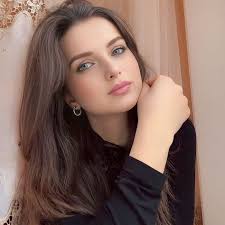 50+ 个Attractive women 点子| 美女, 時尚, 人