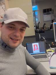 🎉 GEWINNSPIEL 🎉, Gewinne eine Jahresvignette 🚗✨, Perfekt für  stressfreies Unterwegssein das ganze Jahr über!, So einfach machst du mit:,  1️⃣ Like diesen Beitrag ❤️, 2️⃣ Markiere eine Person, mit der ...