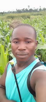 Happy Farmers No rich parents, no handouts ! Straight hustle day in day out  ! Because there is no dignity in begging. Wake up and grind  #bulawayoentrepreneur Don't forget to follow our