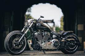 Thunderbike Chromehead H D Breakout Fxbrs Softail Custom Umbau Harley Davidson Bilder Harley Davidson Harley Davidson Motorrader