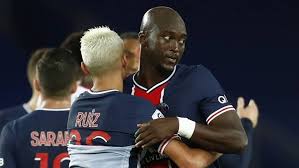 Pereira, danilodanilo luís hélio pereira. Pauleta Ve Danilo Pereira Mais Como Medio No Paris Sg Psg Jornal Record