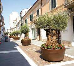 Vaso Jumbo Arredo Urbano Polietilene Misure Design Per Piccolo Giardino Grandi Fioriere Arredo Urbano