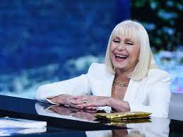 Mamá dame cien pesetas — raffaella carra. Ctdzk Fxet5zym