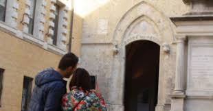 La sede di banca carige a genova. Pgvwrh9qrpkgym