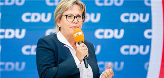 Der kanzlerkandidat der union muss sich selbst retten. Ac1ods9xwk5kzm