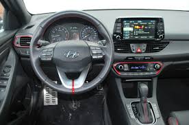 2018 hyundai elantra gt has extra panache. Elantra Gt Hatchback Is Fun And Practical Wheels Ca