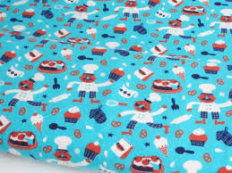 Stoff kinderstoff baumwoll jersey dino grün blau. Fiebmatz Bio Jersey Stoff Bakery Fun Lillestoff