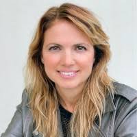 Jennifer Munley's Instagram, Twitter & Facebook