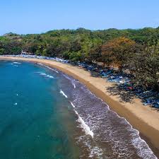 Padahal jika anda jeli, wilayah gunung kidul masih membentang ke arah barat pantai baron. Lagi Tren Foto Suasana Pantai Ideku Unik