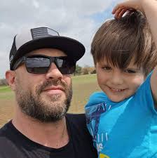 Who yall got winning this one.. retired 49er @vernondavis85 or your boy  with the 4 year layoff Rampage Blackson!