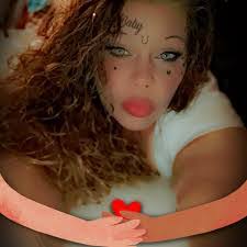 Christina Garrison's Instagram, Twitter & Facebook