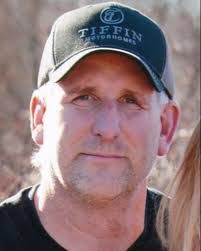 Christine Mckay's Instagram, Twitter & Facebook