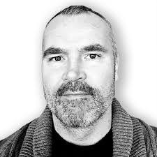 Eric Lamp's Instagram, Twitter & Facebook