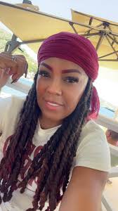 I love photography, and I prefer to take pictures of landscapes and nature.  The enthusiasm about Photography came through my dad. who thought me a lot.  I prefer to taking pictures of