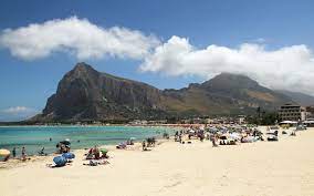 Scegli la tua vacanza a san vito lo capo, scopri i posti più belli, la spiaggia, il paese, le strutture ricettive. San Vito Lo Capo Beach Sicily Italy World Beach Guide
