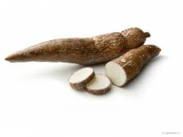 Cassava is a root vegetable. Surinamesisches Gericht Telo Fitness Studio