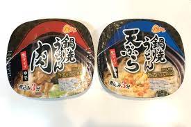 徳島製粉の『金ちゃん鍋焼うどん』肉・天ぷら食べ比べ - DJモペのねこまんま