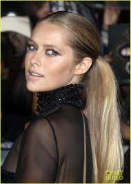 Teresa Palmer Twilight Breaking Dawn Part 2 Premiere Teresa Palmer Teresa Palmer Kristen Stewart Beautiful Blonde