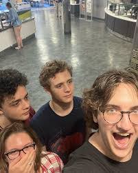 Sean Waite's Instagram, Twitter & Facebook