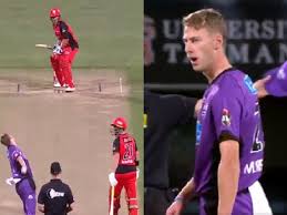 Riley meredith and jhye richardson: Watch Australian Pacer Riley Meredith Concedes 17 Runs From One Legal Delivery In Big Bash League 2018 19 Cricket News