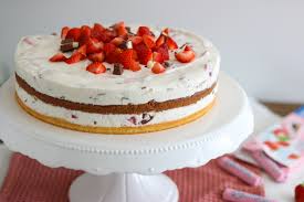 We did not find results for: Sommerkuchen Yogurettetorte Oder Auch Erdbeer Straciatella Torte Bakinglifestories