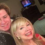 Lenora Mclaughlin's Instagram, Twitter & Facebook