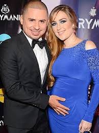 Larry is a mexican american. Baby Girl On The Way For Larry Hernandez People Com