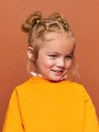 Gently tug at the edges of the section you just created to form a bubble. 5 Kids Hairstyling Secrets Parents