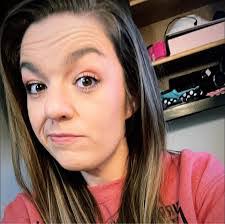 Ashley Alligood's Instagram, Twitter & Facebook