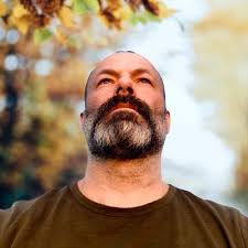 Luis Alberto Camargo 🌳 (@lobodelasnieves)