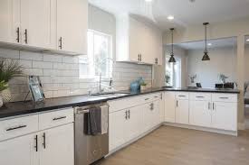 Tarek And Christina Bought This California Ranch House Without Setting Foot Inside After Lots Of Hgtv Kitchens Kitchen Decor Inspiration Kitchen Inspirations