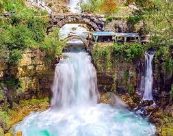 السوق المغطى او المسقوف كبالي جارشي kapalؤ± carإںؤ±sؤ±. We Love Lebanon