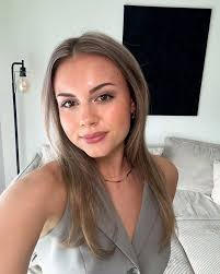 Hi! My babe PRETTY thanks for you honey i'am mexicano and single nice look  I love you honey blessings have a nice night