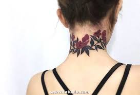 En realidad, un tattoo en el cuello nunca podrá ser un tatuaje xl porque el espacio es reducido pero, en todo caso, son tatuajes relativamente fáciles de ocultar utilizando un jersey de cuello alto o dejando crecer el cabello. Imagenes De Tattoos Tatuajes Para Mujeres En El Cuello