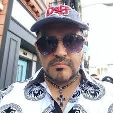 Al Lomas's Instagram, Twitter & Facebook