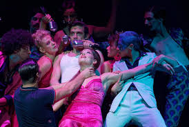 De a többi kulcsszerepben is erőteljesek a vígszínház színészei. A Nagy Gatsby Musicalbol Opera Solyom Bator Blogja