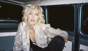 207.428 casi totali e 269 morti in più. Veronica Maggio Swe Rakettnatt