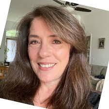 Jodi Dale's Instagram, Twitter & Facebook