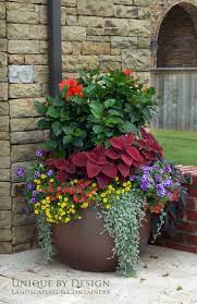 How To Have Large Flower Pots Outdoors Hand Made Home And Garden Flower Pots And Coffee Table Container Gardening Flowers Container Flowers Large Flower Pots