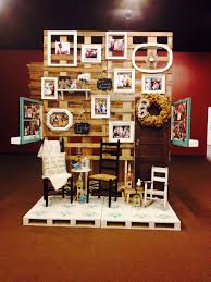 Pin By Ica Images Dc Wedding Photog On Reciclando Palets Y Cajas De Madera Church Decor Diy Projects Using Wood Decor