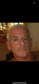 Peace and prosperity mY name is Thomas but everyone calls me 👑king I'm  currently looking for someone to write and maybe call sometimes if that's  cool with you I love reading books