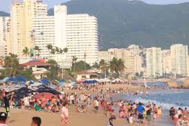 México estado de guerrero acapulco. Ernesto R Escalona Twitterissa Asi Lucen Las Playas De Acapulco Hoy Sabado Con Miles De Turistas Disfrutando De Nuestro Extraordinario Clima Hoy Acapulco Supera El 90 De Ocupacion Hotelera Https T Co Sjyyxejvym