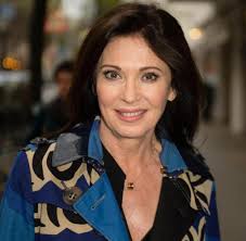 Iris berben is a 70 year old german actress. Hospizarbeit Iris Berben Spricht Uber Das Sterben Welt