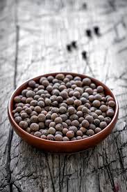Poivre De La Jamaique Nos Idees Recettes Epices Et Herbes Cuisine Exotique Recettes De Cuisine
