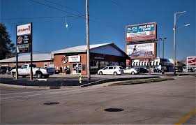 Galesburg, il homes for sale & real estate. 1042 N Henderson St Galesburg Il 61401 Loopnet Com
