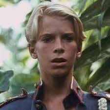 Roger pushes rock that kills piggy and destroys conch: Jack Merridew Villains Wiki Fandom